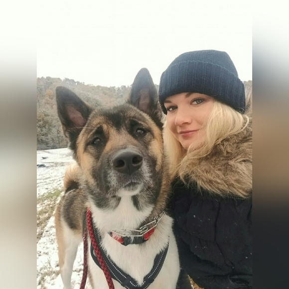 Meet your Posher, Heidi - Picture 4 of 5